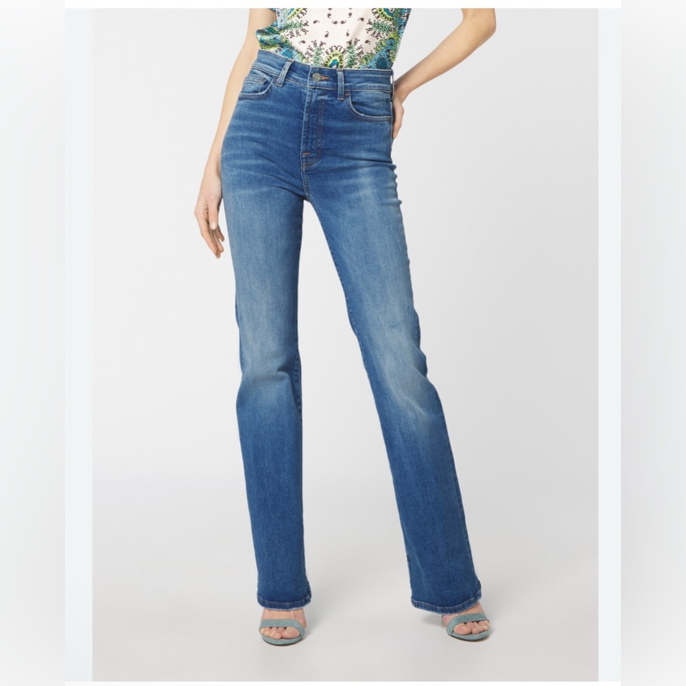 Elegant Indigo Women's Flare Jeans